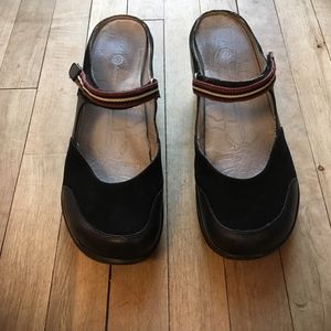 J-41 Wedge, clog sandal, black, sz 9, in Women